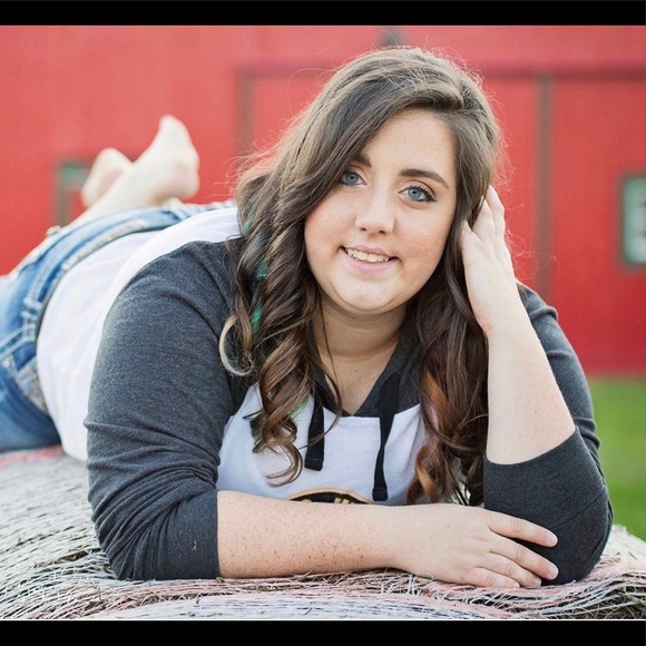 Meet your Posher, Faith - Picture 1 of 1